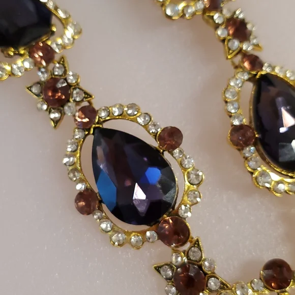 Purple amber and clear rhinestones goldtone statement necklace NIB wedding prom - Picture 7 of 10